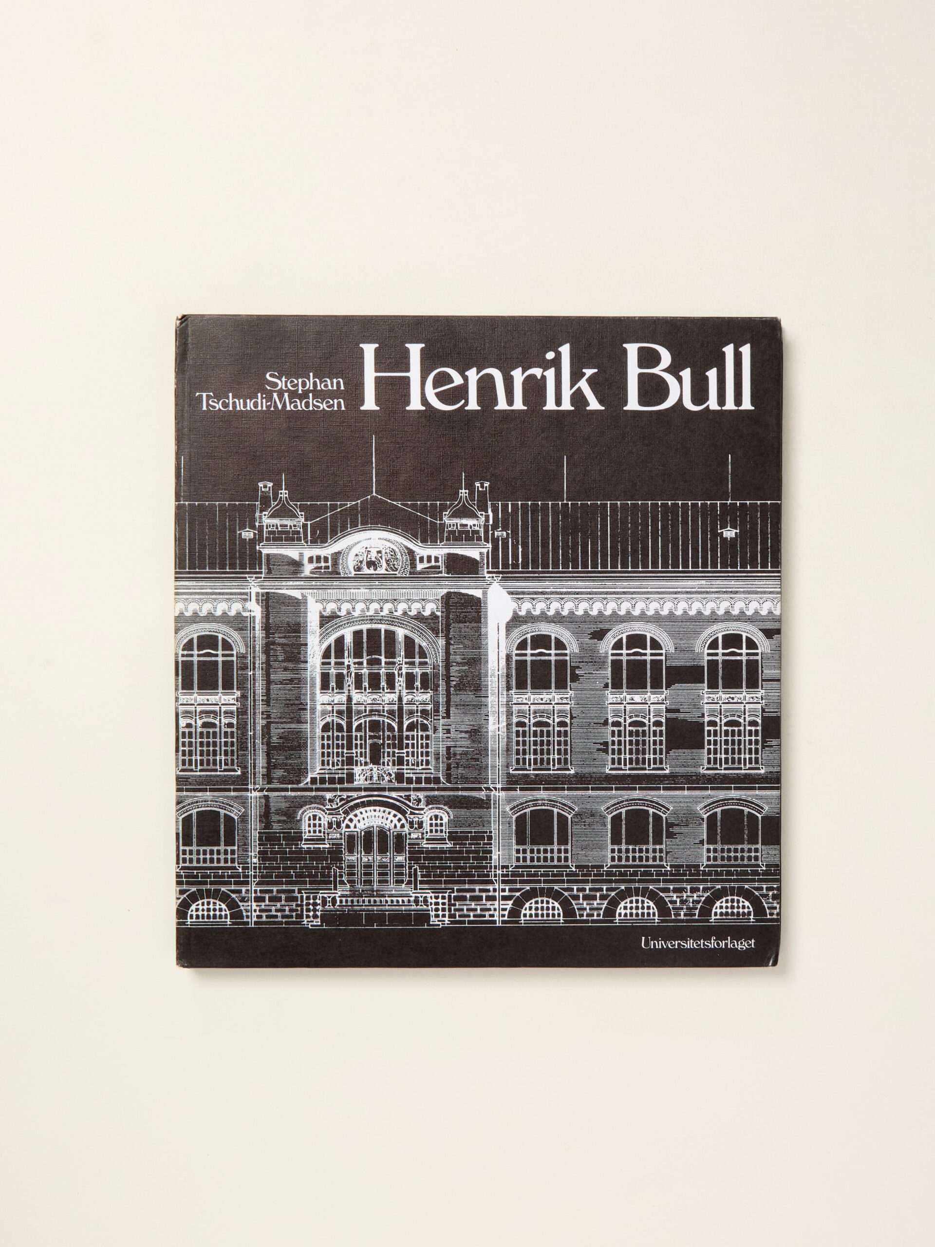 Henrik Bull