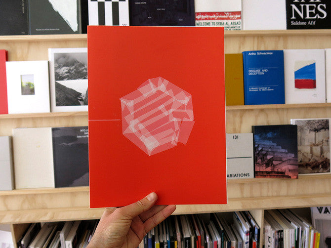 Kees Goudzwaard – Between Red And A Transparent Plane