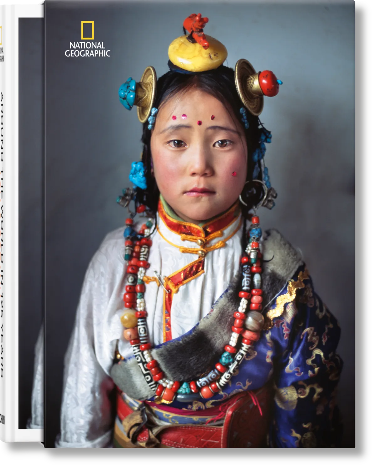National Geographic. Around the World in 125 Years cover