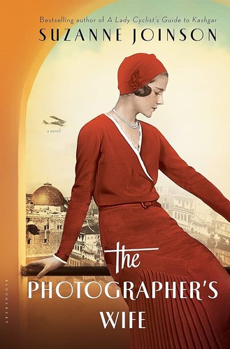Photographer’s Wife cover